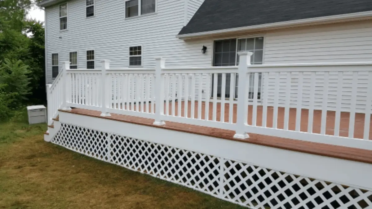 Composite deck with fully framed lattice